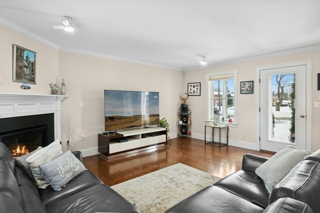 80 Pleasant Street, Medfield, MA 02052