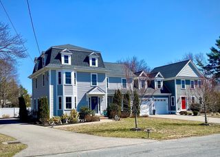 80 Pleasant Street, Medfield, MA 02052
