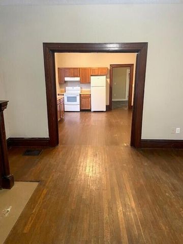 512 W Main Street, Richmond, KY 40475