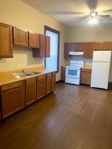 512 W Main Street, Richmond, KY 40475