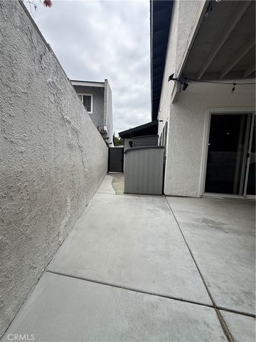 13241 Oakwood, La Mirada, CA 90638