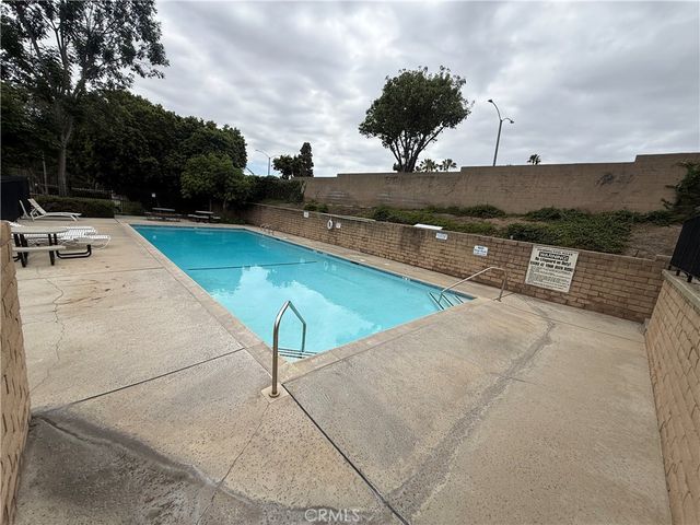 13241 Oakwood, La Mirada, CA 90638