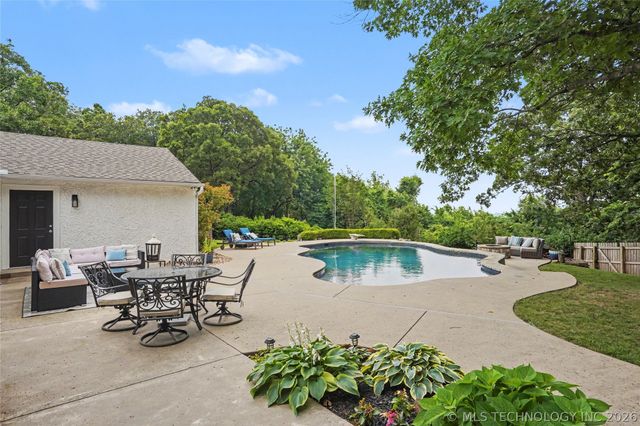 12323 14th Street, Jenks, OK 74037