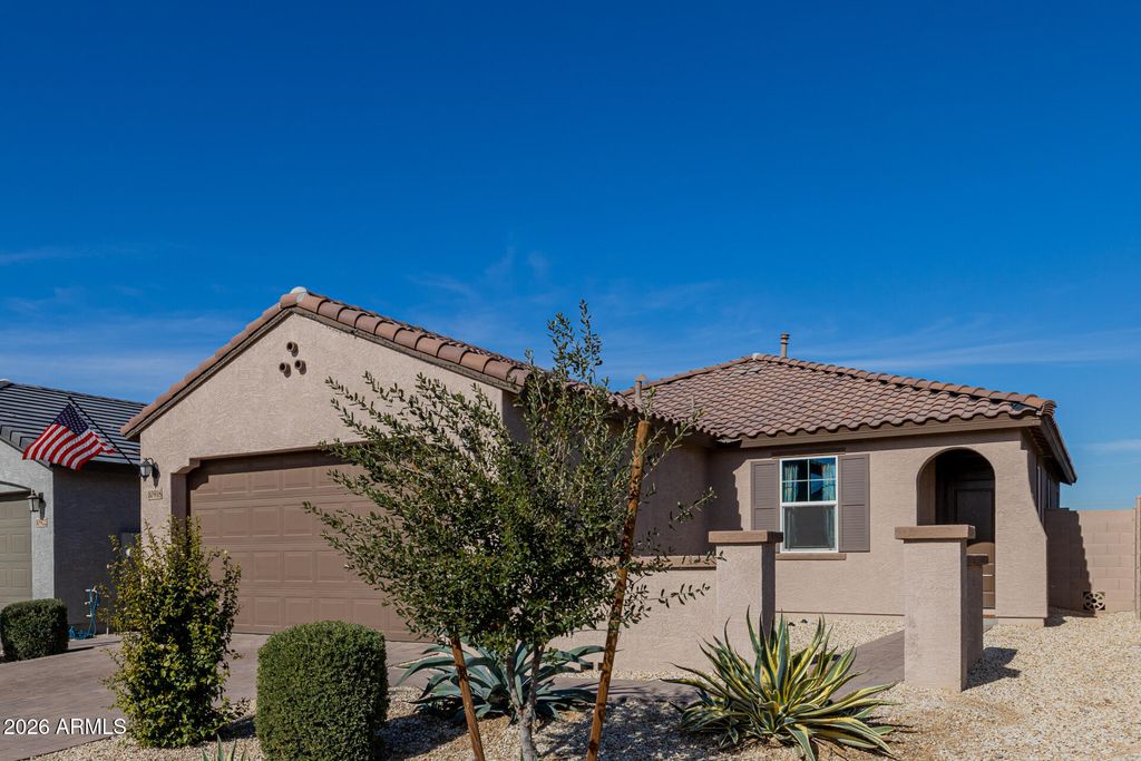 10918 W ATLANTIS Way, Tolleson, AZ 85353 — photo 2