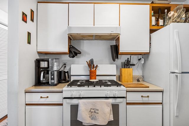 360 Littleton Rd C7, Chelmsford, MA 01824