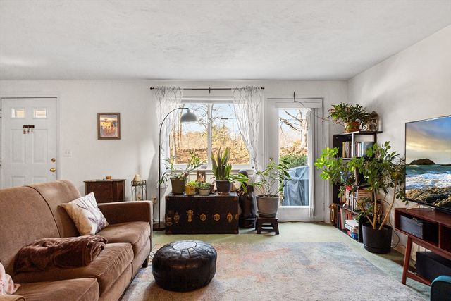 360 Littleton Rd C7, Chelmsford, MA 01824