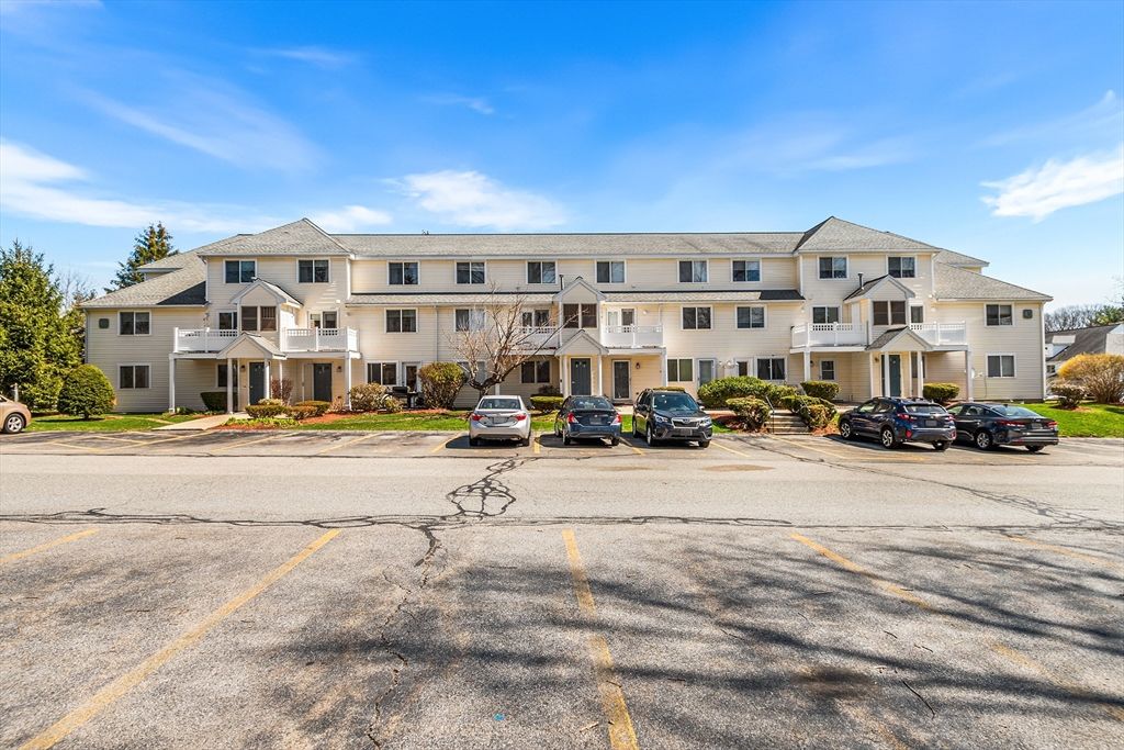 360 Littleton Rd C7, Chelmsford, MA 01824