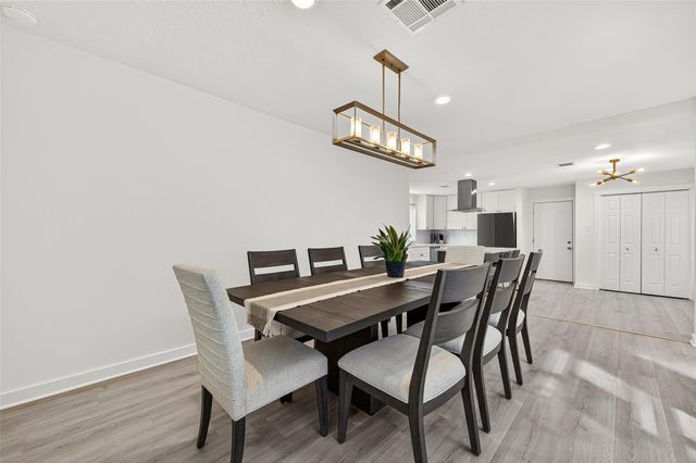 1630 Fall Valley Drive, Houston, TX 77077