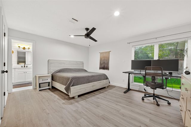 1630 Fall Valley Drive, Houston, TX 77077