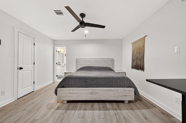 1630 Fall Valley Drive, Houston, TX 77077