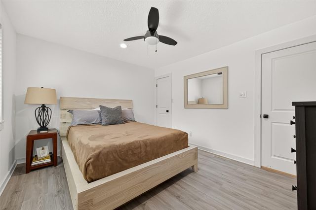 1630 Fall Valley Drive, Houston, TX 77077