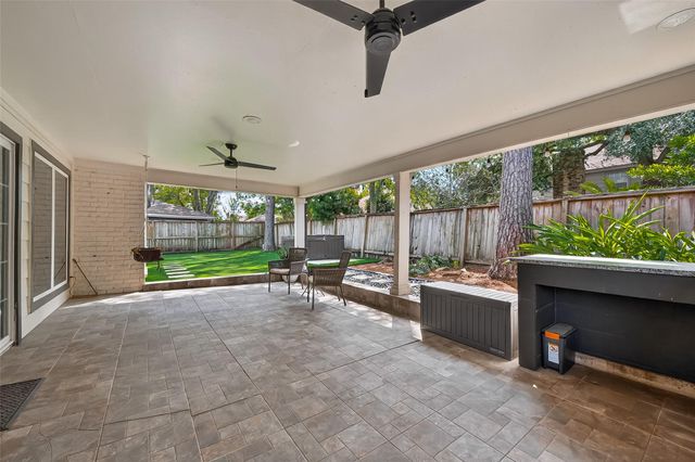 1630 Fall Valley Drive, Houston, TX 77077