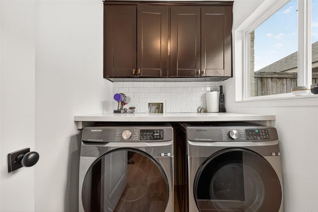 1630 Fall Valley Drive, Houston, TX 77077