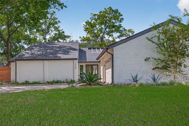 1630 Fall Valley Drive, Houston, TX 77077