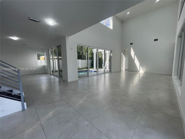 10250 NW 74th Terrace 0, Doral, FL 33178