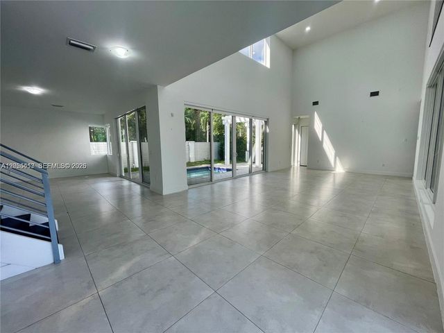10250 NW 74th Terrace 0, Doral, FL 33178