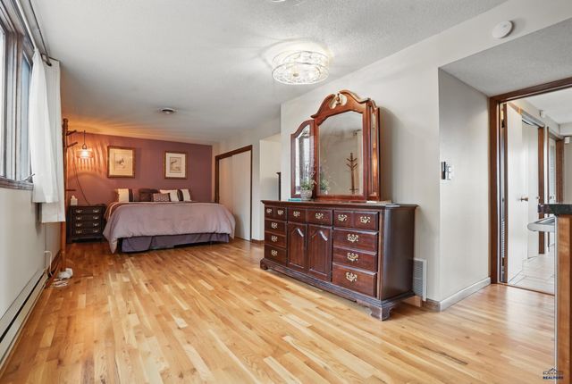 2105 PENDAR LN, Rapid City, SD 57701