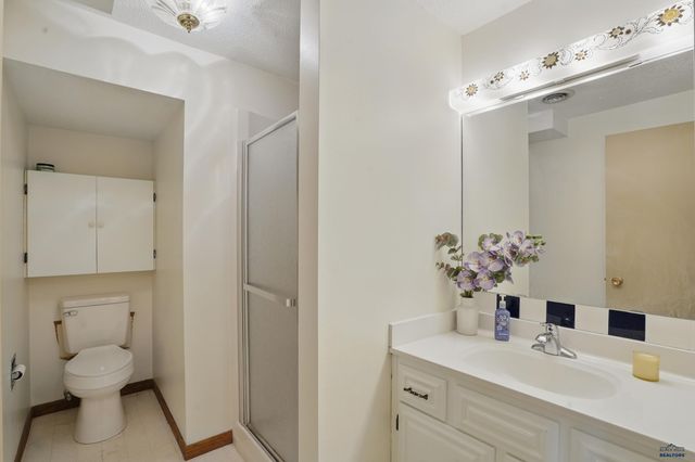 2105 PENDAR LN, Rapid City, SD 57701