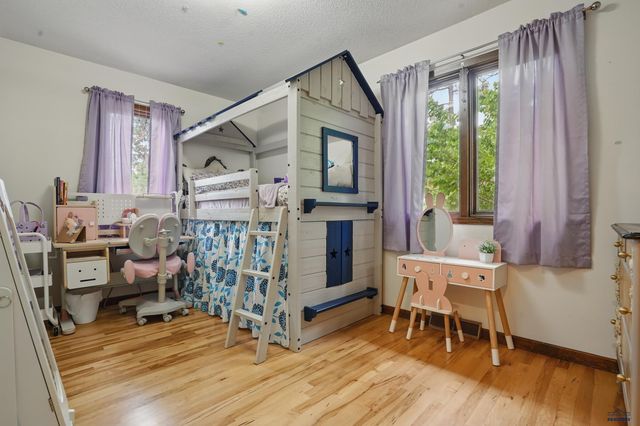 2105 PENDAR LN, Rapid City, SD 57701