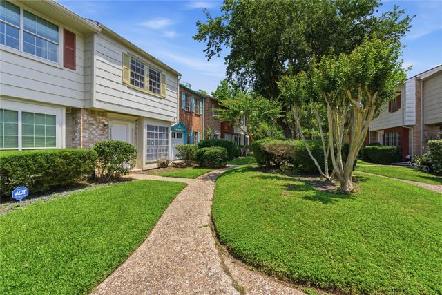 8321 Nairn Street, Houston, TX 77074