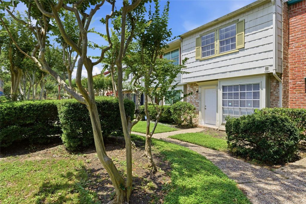 8321 Nairn Street, Houston, TX 77074