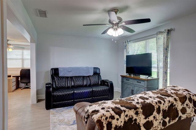 530 Apollo Road, Richardson, TX 75081