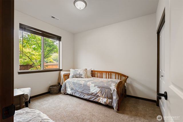 726 Twin Brooks Drive, Mount Vernon, WA 98273