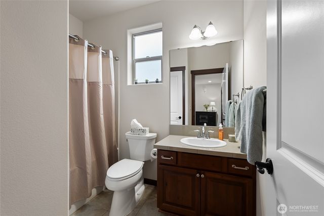 726 Twin Brooks Drive, Mount Vernon, WA 98273