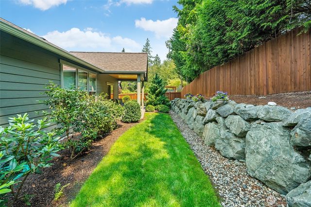 726 Twin Brooks Drive, Mount Vernon, WA 98273