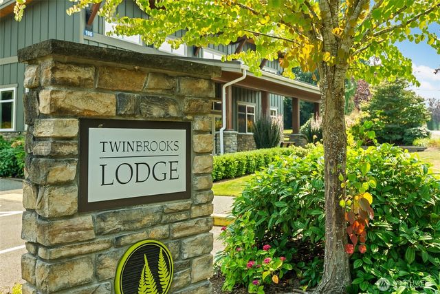 726 Twin Brooks Drive, Mount Vernon, WA 98273