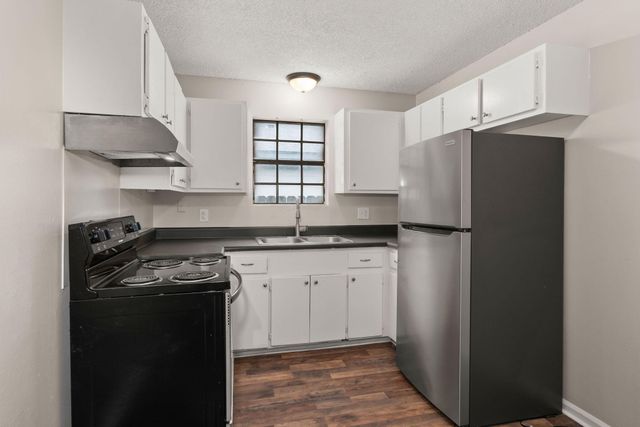 1820 Iris Street, North Charleston, SC 29405