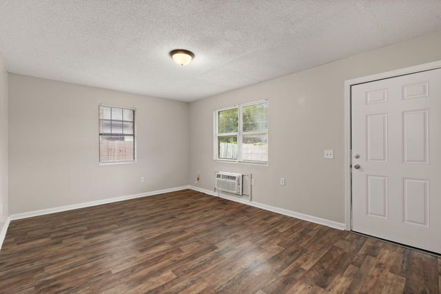 1820 Iris Street, North Charleston, SC 29405