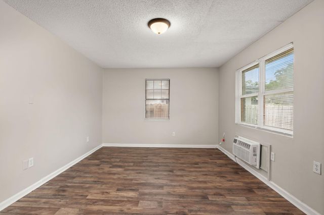 1820 Iris Street, North Charleston, SC 29405