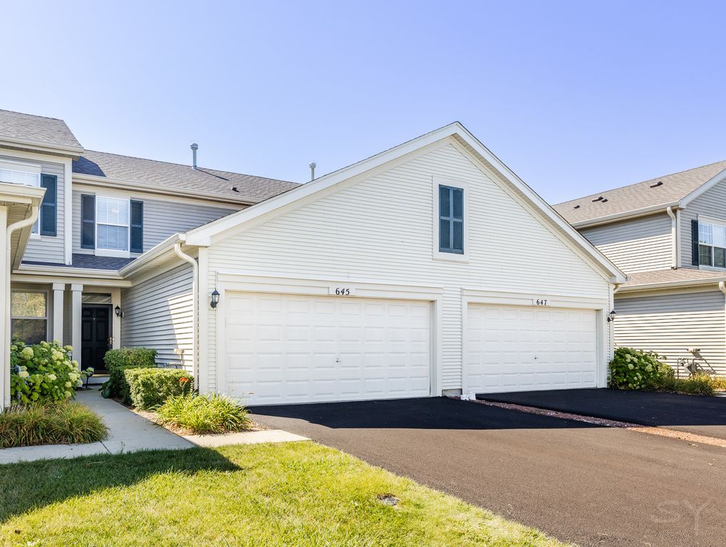 645 W Jonathan Drive, Round Lake, IL 60073