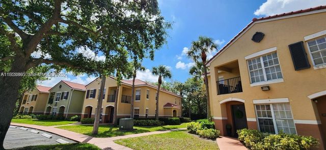 10300 Fox Trail Road S, Royal Palm Beach, FL 33411