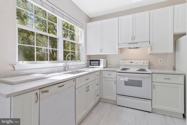 6490 TAYACK PL, Alexandria, VA 22312
