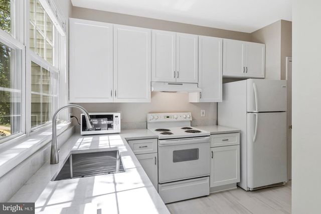 6490 TAYACK PL, Alexandria, VA 22312