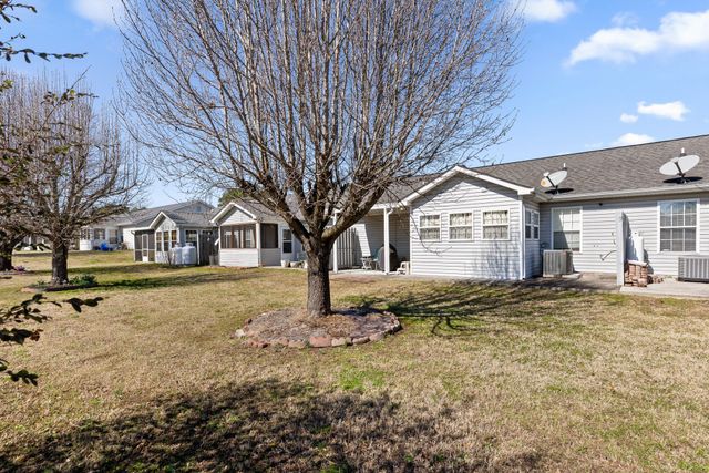 74 Flagstone Drive, Rossville, GA 30741