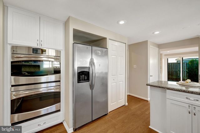 2015 FREEDOM LN, Falls Church, VA 22043