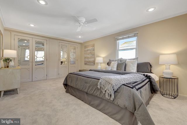 2015 FREEDOM LN, Falls Church, VA 22043