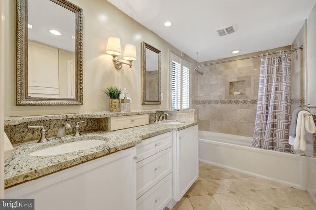 2015 FREEDOM LN, Falls Church, VA 22043