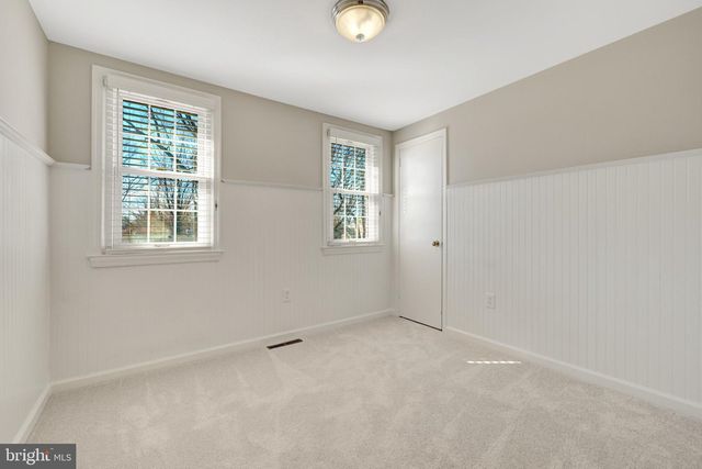 2015 FREEDOM LN, Falls Church, VA 22043