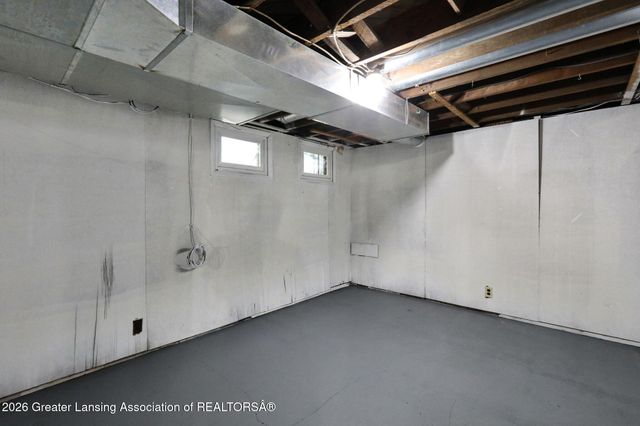 1624 W Willow Street, Lansing, MI 48915