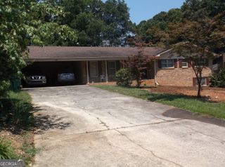 1108 Evelyn Lane SW, Lilburn, GA 30047