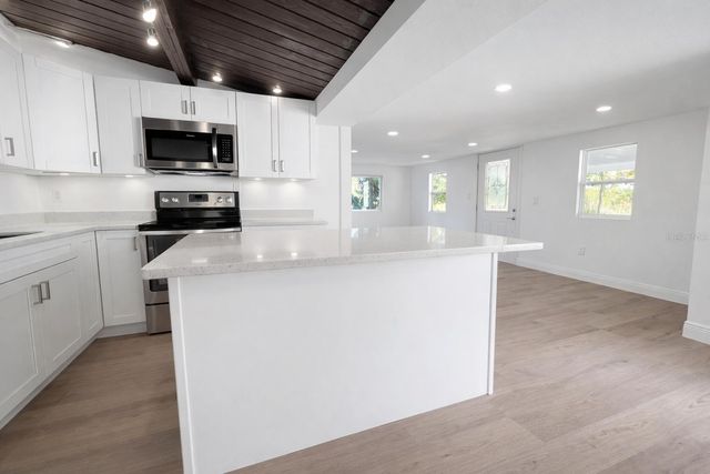 6580 10TH AVENUE TERRACE S, St Petersburg, FL 33707