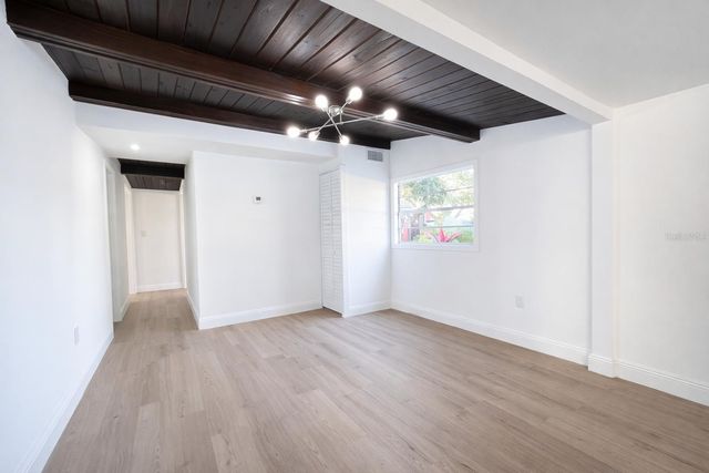 6580 10TH AVENUE TERRACE S, St Petersburg, FL 33707