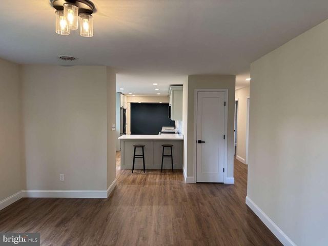 11 METTEN RD, Newark, DE 19713