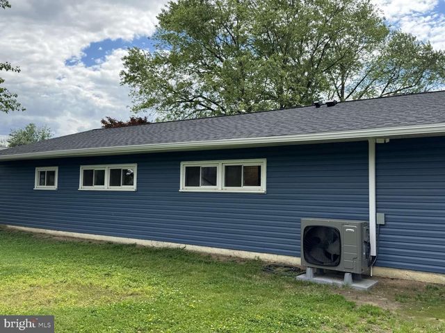 11 METTEN RD, Newark, DE 19713