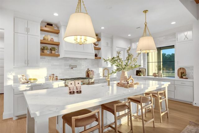 202 Astoria Avenue, Round Top, TX 78954