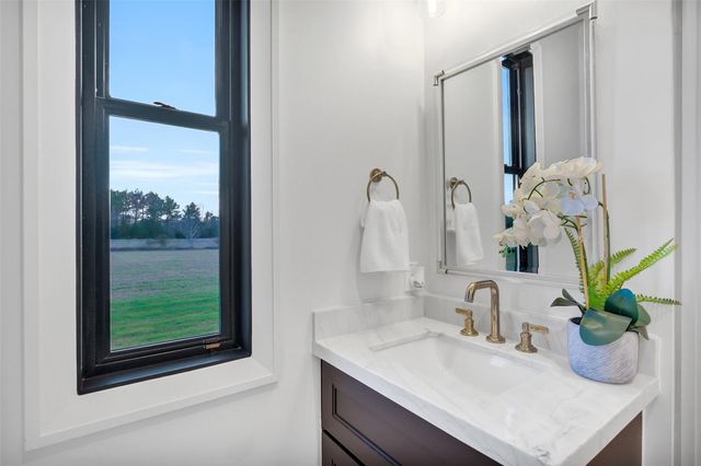 202 Astoria Avenue, Round Top, TX 78954